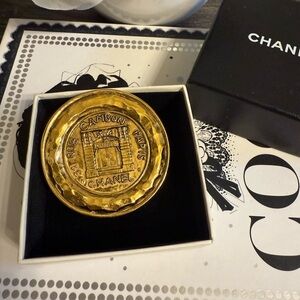 CHANEL Vintage Gold Rue Cambon Circle Brooch